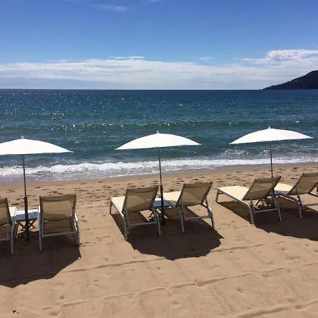 特拉斯一室公寓 *